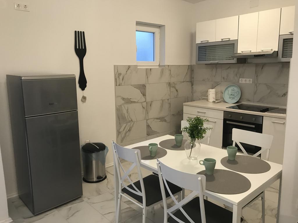 Moro Crikvenica Appartement Buitenkant foto